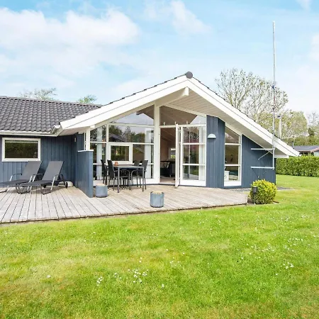 6 Person Holiday In Hemmet Vakantiehuis *