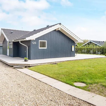 6 Person Holiday In Hemmet Vakantiehuis *